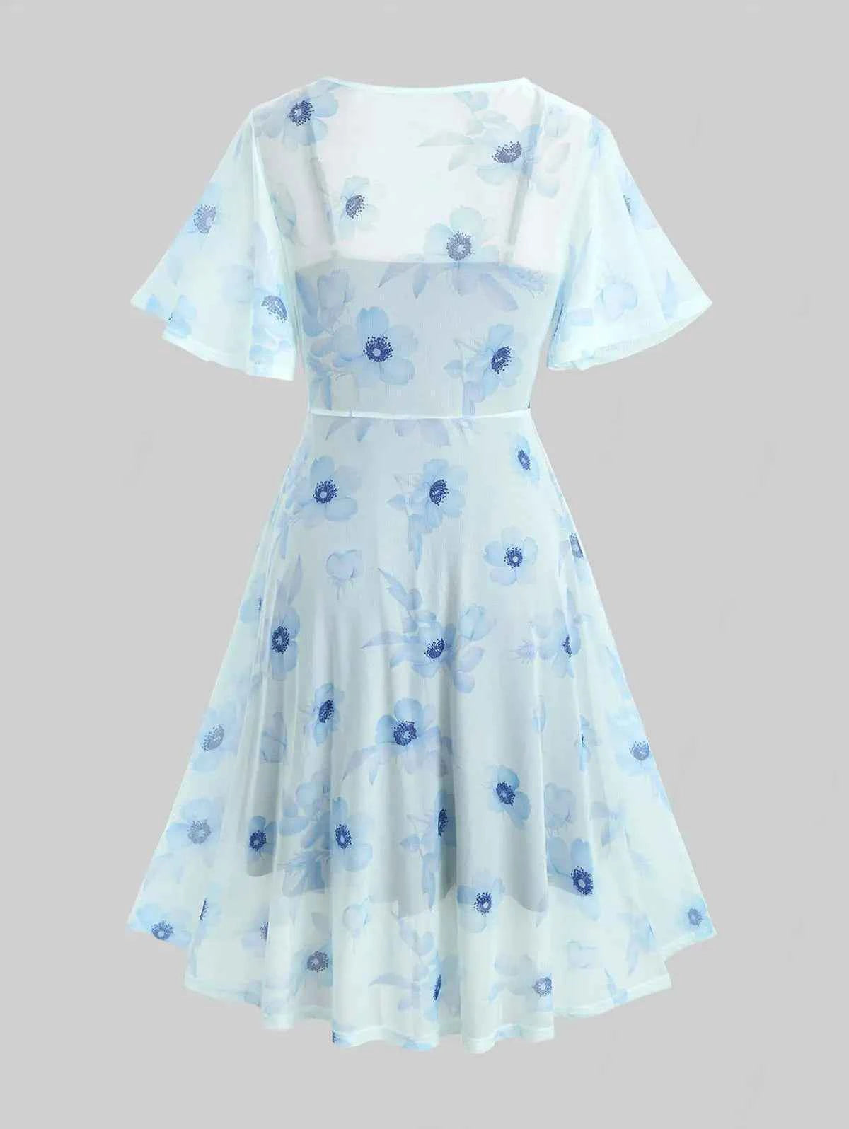 ROSEGAL Plus Size Flutter Sleeves Floral Dress and Lace-up A Line Cami Dress Set