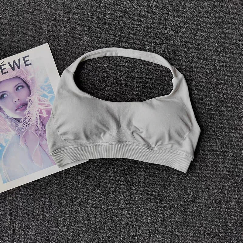 2 Pieces Yoga Suit for Women Seamless Fitness Gym Clothes Halter Sports Bra Matching Impact Shorts Workout Sets Gym Outfit