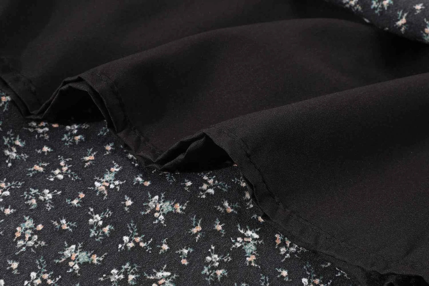 High Waist Vintage Floral Printed Women's Umbrella Skirts 2025 New Spring Autumn Black Casual Loose Straight A-line Skirt Female