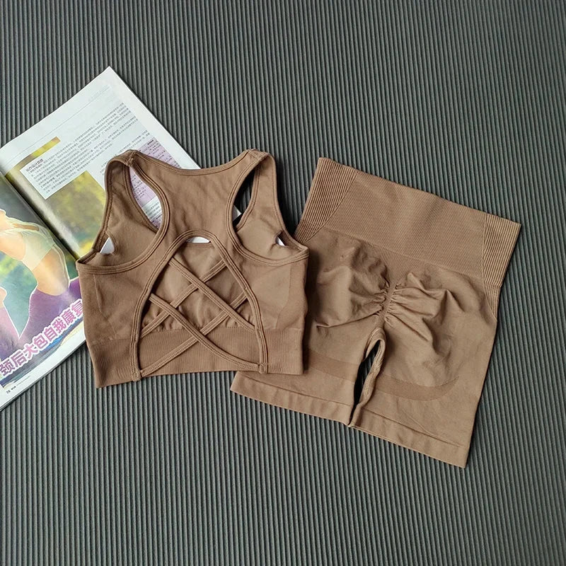 High Waist Seamless Fitness Suit Shockproof Sports Bra Women Quick-drying Training for Lifting Buttocks Three-point Shorts Sets