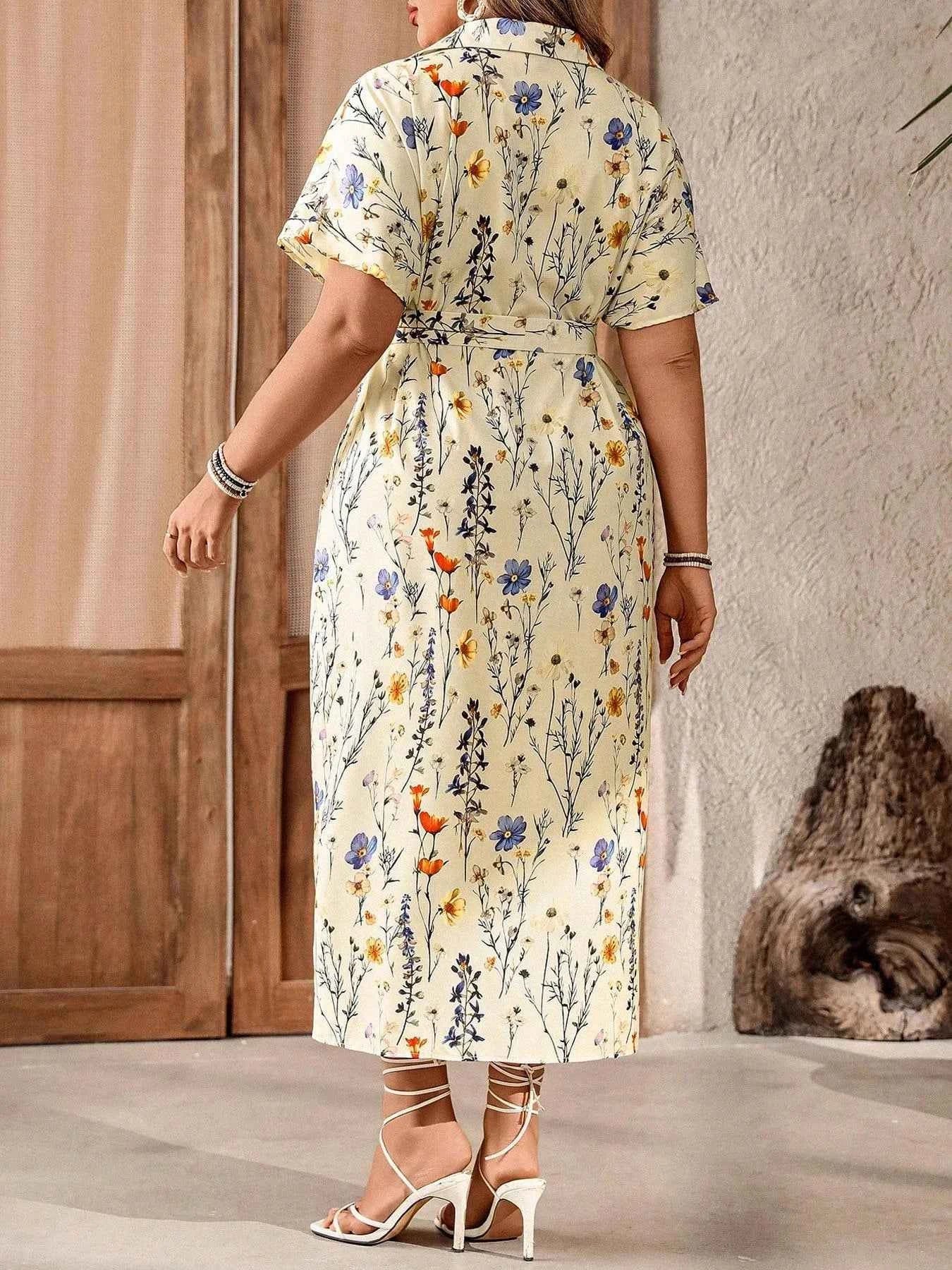 【Plus Size】 Floral Print Belted Wrap Dress, Modest Elegant V Neck Short Sleeve Dress for Women, Women's Plus Clothing for Summer