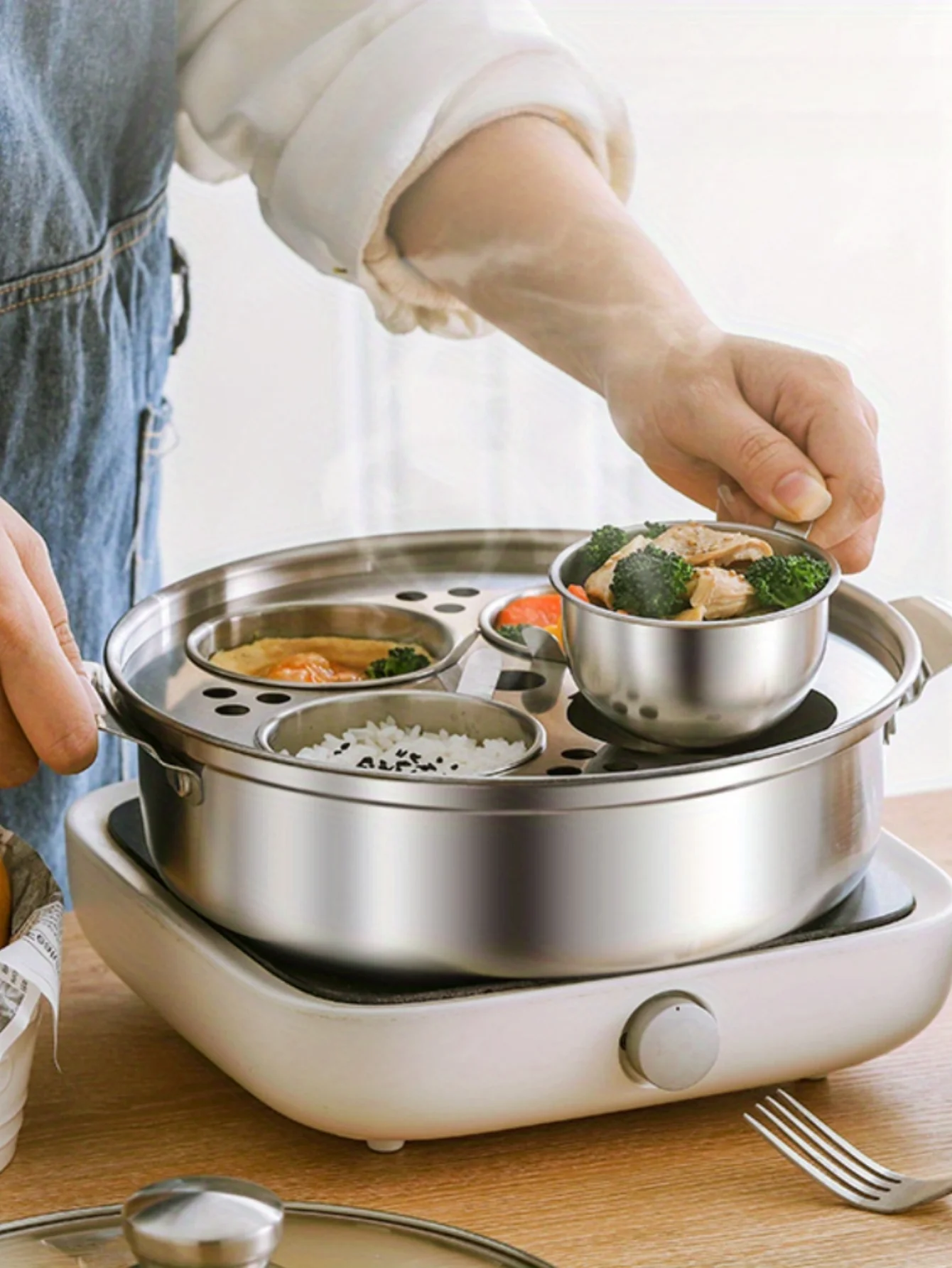Stainless steel steaming and stewing soup pot with egg steamer, induction cooker, household thick hotpot pot, induction cooker