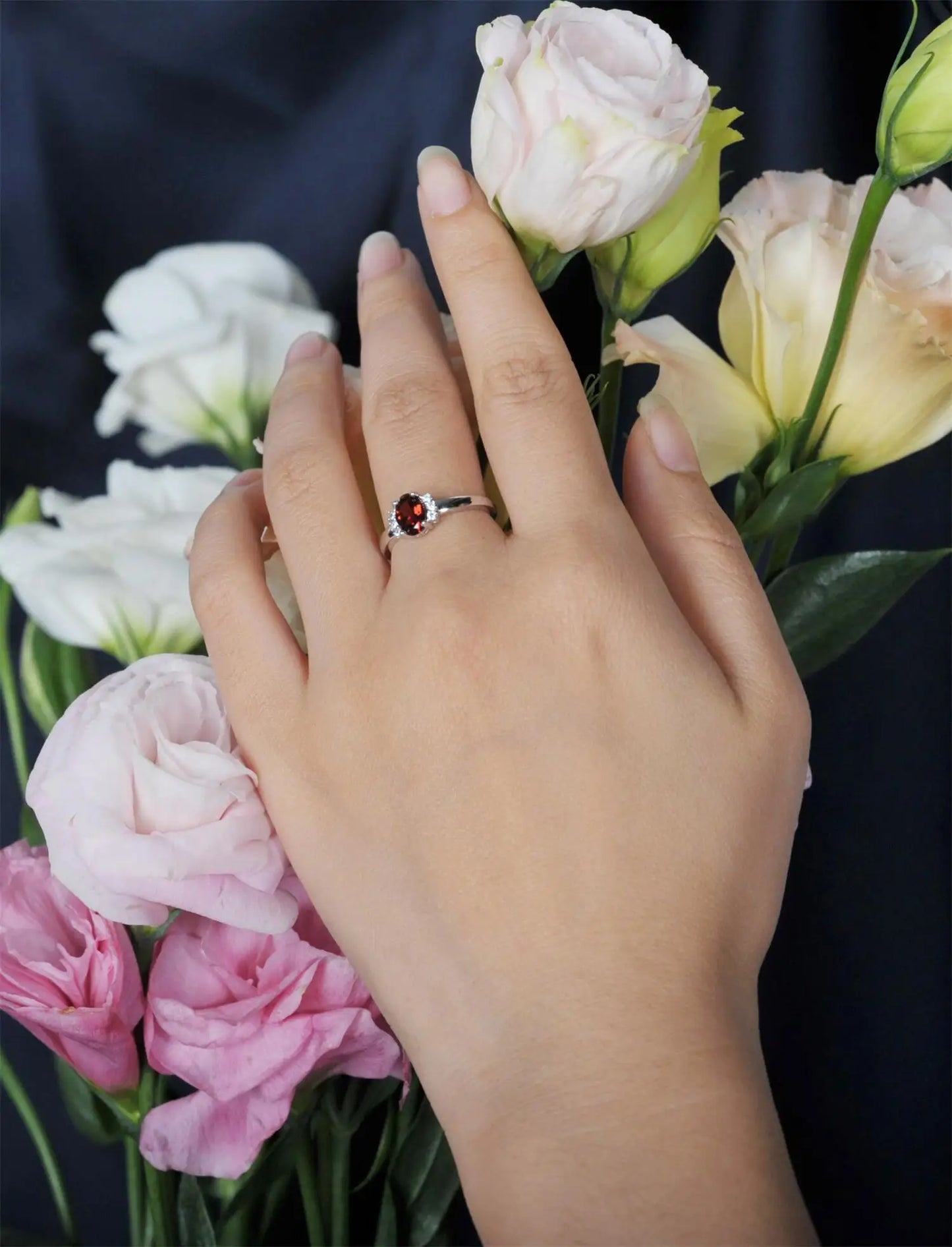 Potiy Natural Oval Shape Sky Blue Topaz Garnet Ring 925 Sterling Silver for Women Daily Wedding Party Jewelry