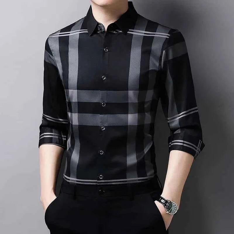 Autumn long sleeved shirt for men Business casual long sleeved plaid shirt for men