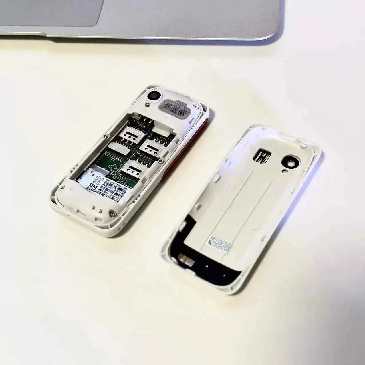 SERVO BM5310 3 SIM Card 3 Standby Mini Mobile Phone Auto Call Recorder Bluetooth Dial Speed Dial Magic Voice 1.3" Small Phone