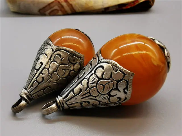 Nepal Hand Vintage Pendants Big Pearl Copper Capped Amber TBP333