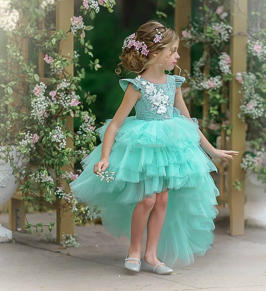 Luxury Appliqué  Flower Girl Dress Spaghetti Straps Birthday Lace Appliques Off Shoulder V-Neck First Communion Gown
