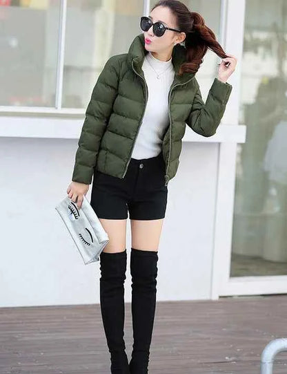 Red Quilted Padded Duck Down Short Woman Coat Thick Padding Jackets for Women Black Cropped Harajuku Fashion Winter Outer 2025