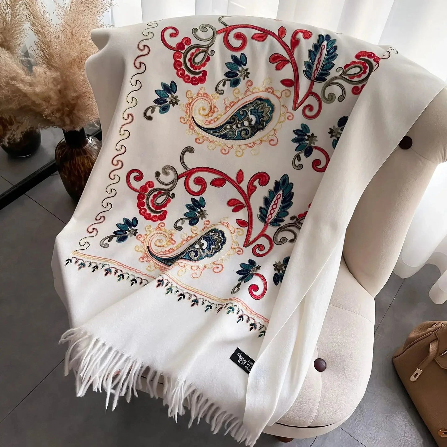 Travel Warm Cashmere Shawl Scarf Fashion Women Embroidery Print Pashmina Blanket Wraps Female Poncho Bufanda Autumn and Winter