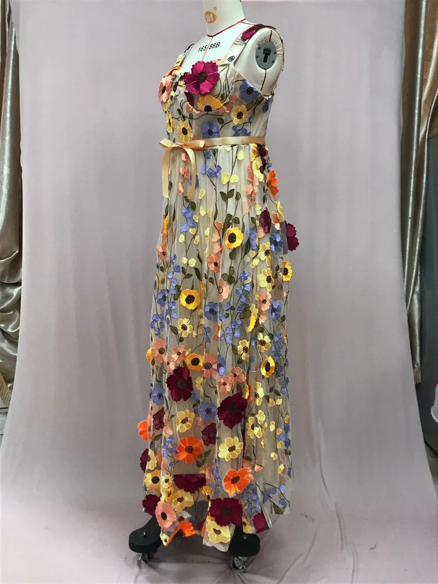 Women's Three-dimensional Flowers, Fashionable Embroidery, Flower Wrap Buttocks, Sexy Dress, Elegant Temperament, Mesh Lace