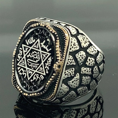 This ring is meticulously crafted from 925k Sterling Silver