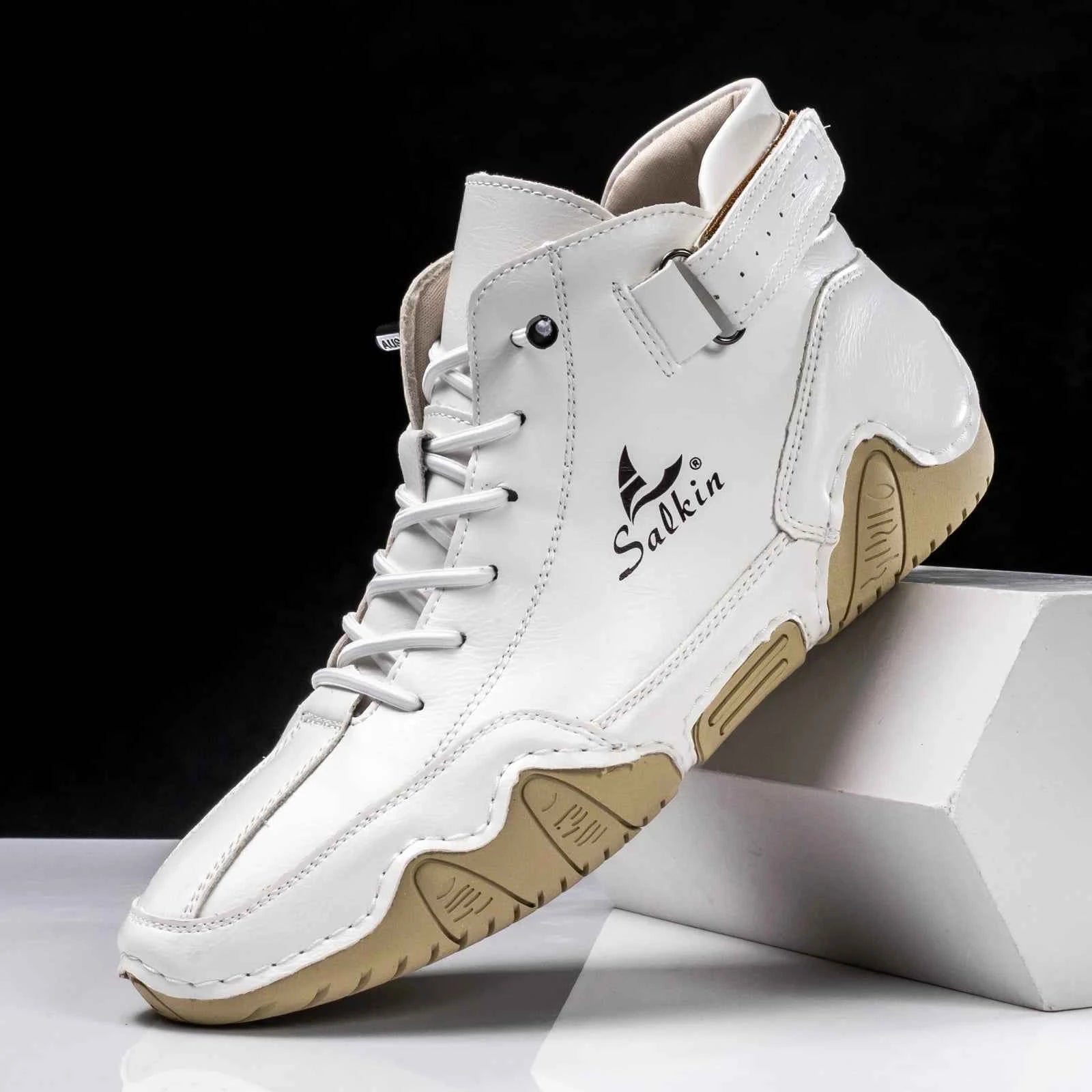 New 2025 Handmade Leather Casual Men Shoes Design Sneakers Man Breathable Leather Shoes Men Ankle Boots Outdoor