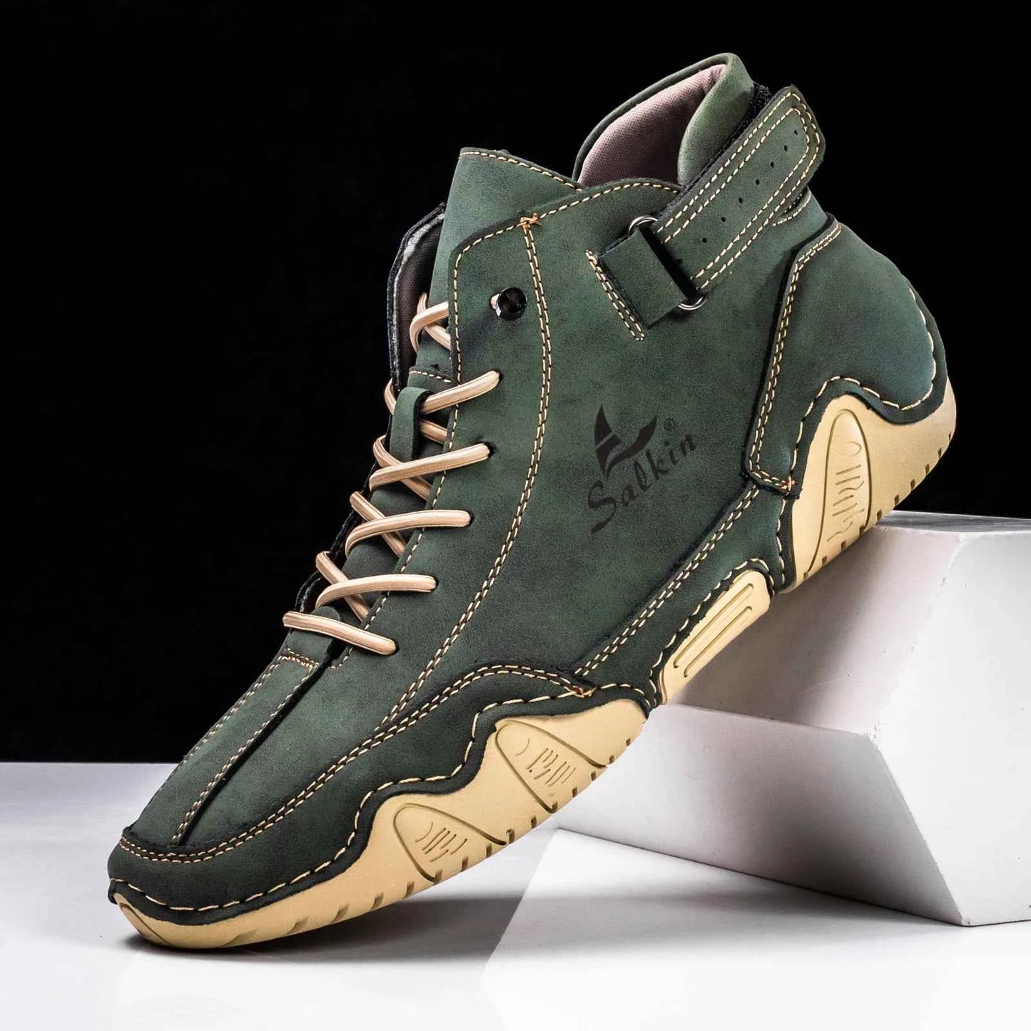 New 2025 Handmade Leather Casual Men Shoes Design Sneakers Man Breathable Leather Shoes Men Ankle Boots Outdoor