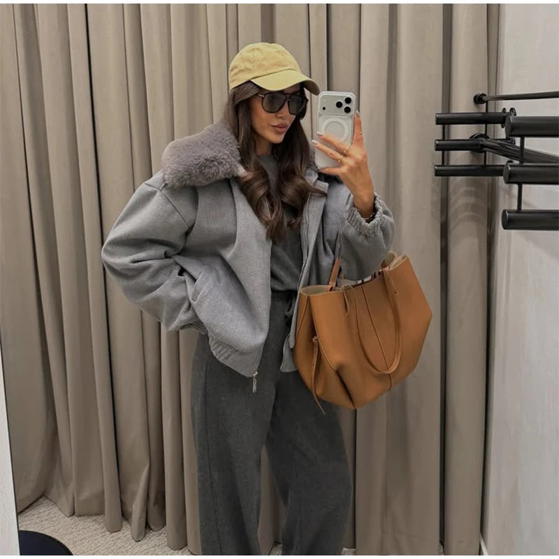 Solid Twill Denim Jacket Women Chic Patchwork Fur Collar Lapel Full Sleeve Zipper Pockets Loose Coat Lady Commute Street Wear