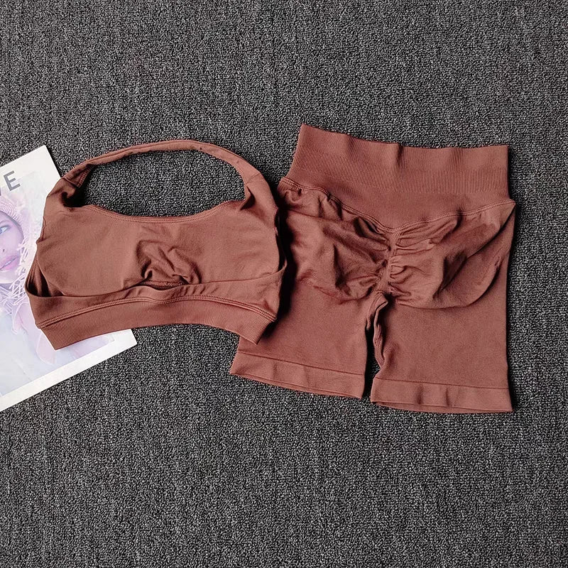 2 Pieces Yoga Suit for Women Seamless Fitness Gym Clothes Halter Sports Bra Matching Impact Shorts Workout Sets Gym Outfit
