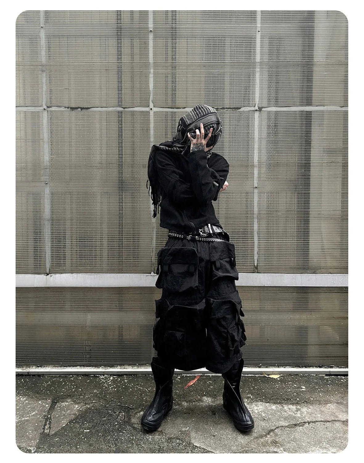 Mauroicardi Spring Summer Cool Handsome Thin Black Nylon Cargo Shorts for Men with Many Pockets Luxury Emo Techwear Clothes 2025