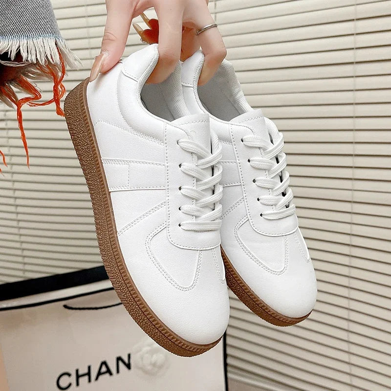 Leisure Sports Shoes For Women Comfortable Soft Bottom Outdoor Walking Shoes Lady Fashion Flats Shoes New Low-top Shoes - AMULET RING STORE