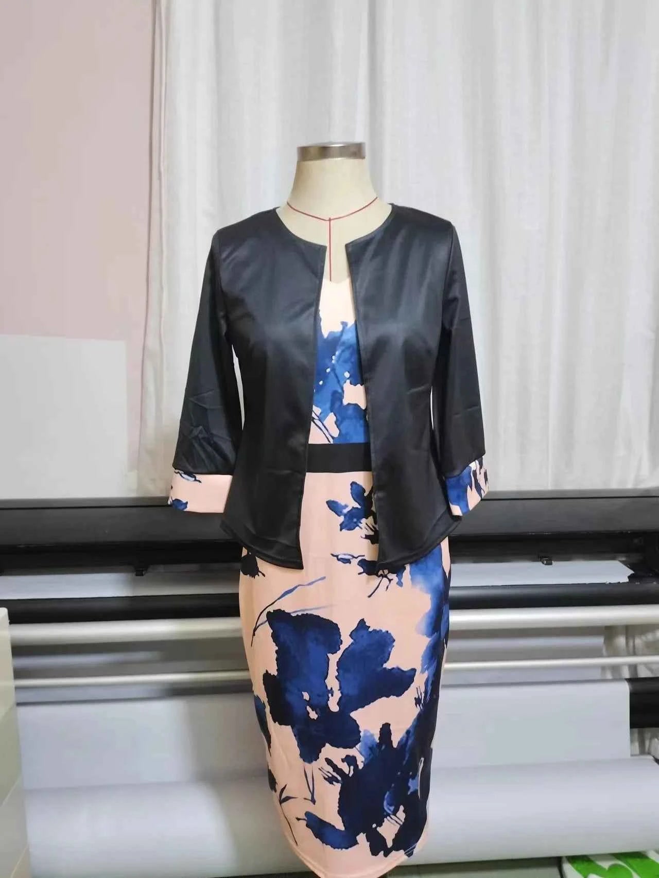 Female Suit 2024 Spring Autumn New Solid Three Quarter Sleeve Top And Floral Print Package Hip Dress Two Piece Sets Fashion Suit