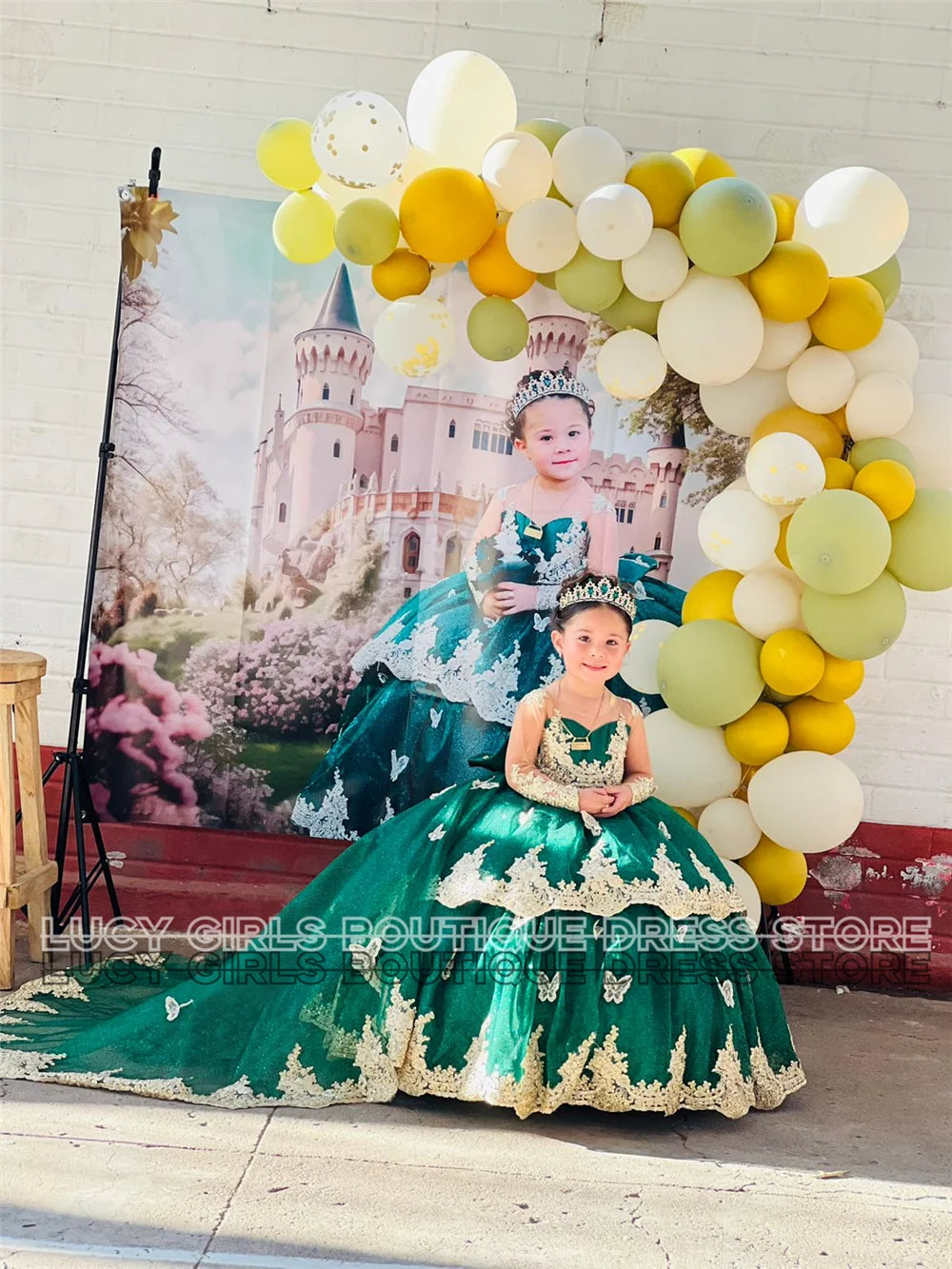 Elegant Quality Dark Blue Flower Girl Dress Tulle Fluffy Exquisite Lace Applique With Bow Little Princess Birthday Party Gowns