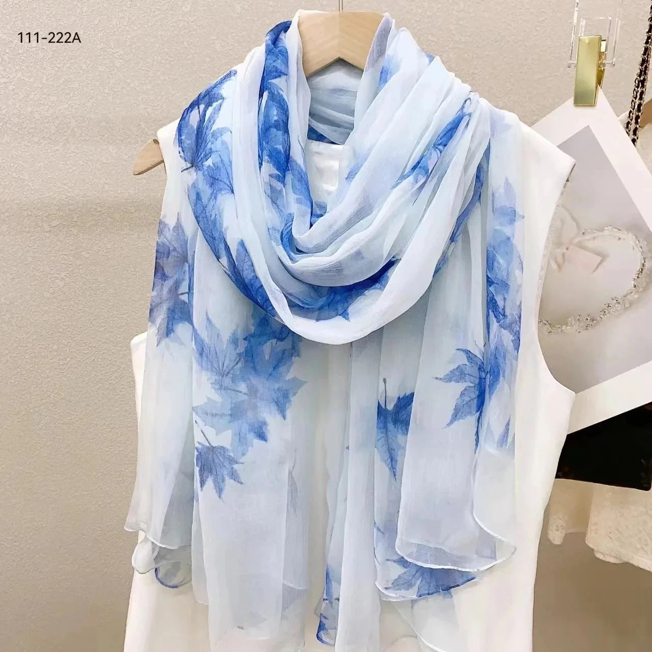 2025 Silk Scarf Women Hijab Pashmina Long Beach Stoles Shawl Wrap Headbands Spring Warm Scarves Bandana Ladies Neckscarf Foulard