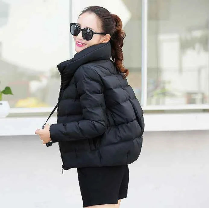 Red Quilted Padded Duck Down Short Woman Coat Thick Padding Jackets for Women Black Cropped Harajuku Fashion Winter Outer 2025