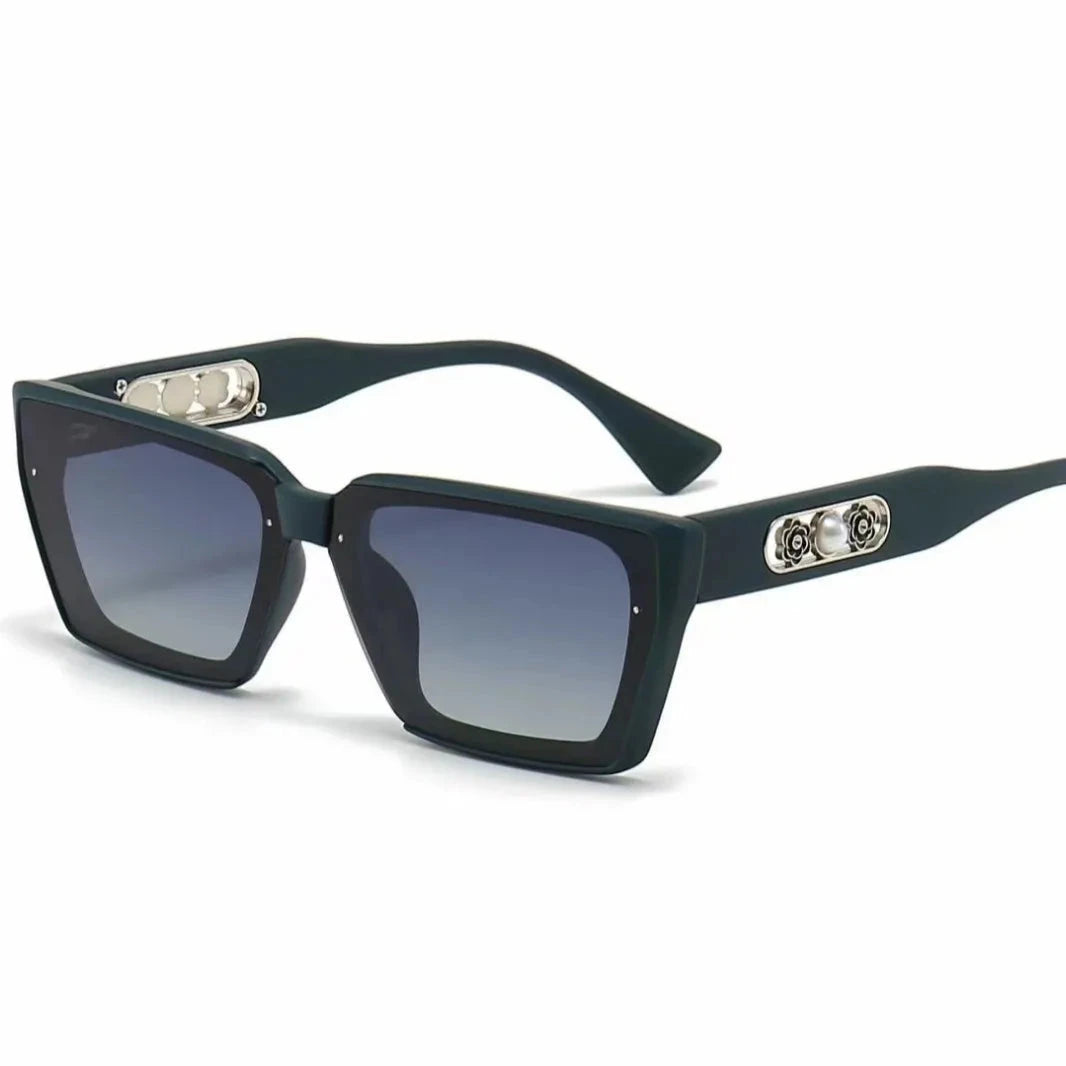 New Polarized Sunglasses - UV400 Protection & Anti-Glare,Trendy Small Frame for Unisex,Perfect for Street Style & Fashion Photos