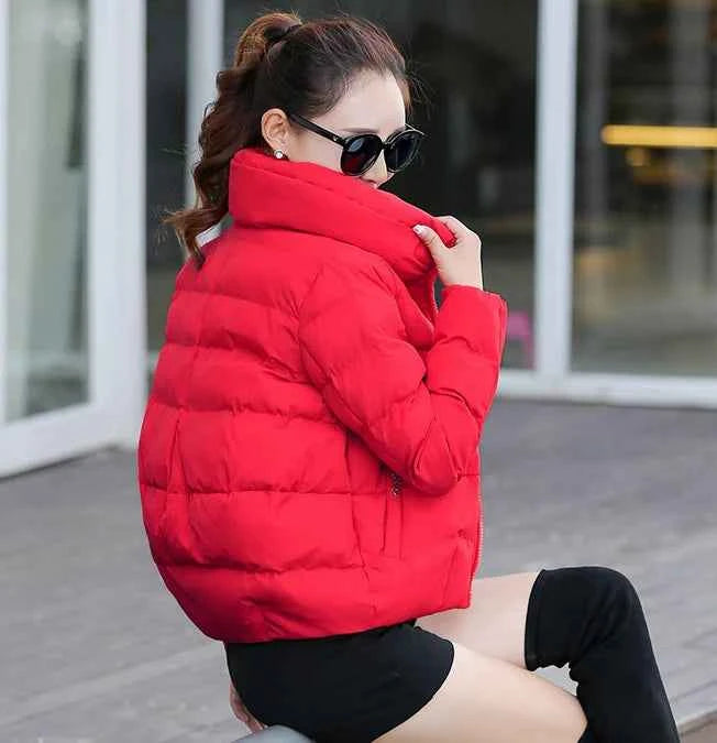 Red Quilted Padded Duck Down Short Woman Coat Thick Padding Jackets for Women Black Cropped Harajuku Fashion Winter Outer 2025