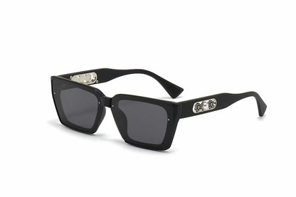 New Polarized Sunglasses - UV400 Protection & Anti-Glare,Trendy Small Frame for Unisex,Perfect for Street Style & Fashion Photos