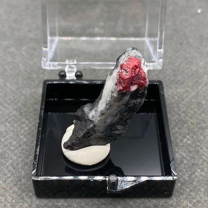 Best！100% natural red cinnabar ， raw stone mineral specimen quartz stone Healing crystal gem home decoration - AMULET RING STORE