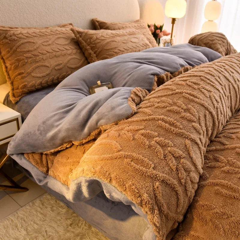 Home Textiles Velvet Flannel Bedding Set Plush Solid Color Duvet Cover Fluffy Reversible Plush Bedding Set Warm for Winter King