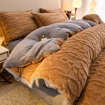 Home Textiles Velvet Flannel Bedding Set Plush Solid Color Duvet Cover Fluffy Reversible Plush Bedding Set Warm for Winter King