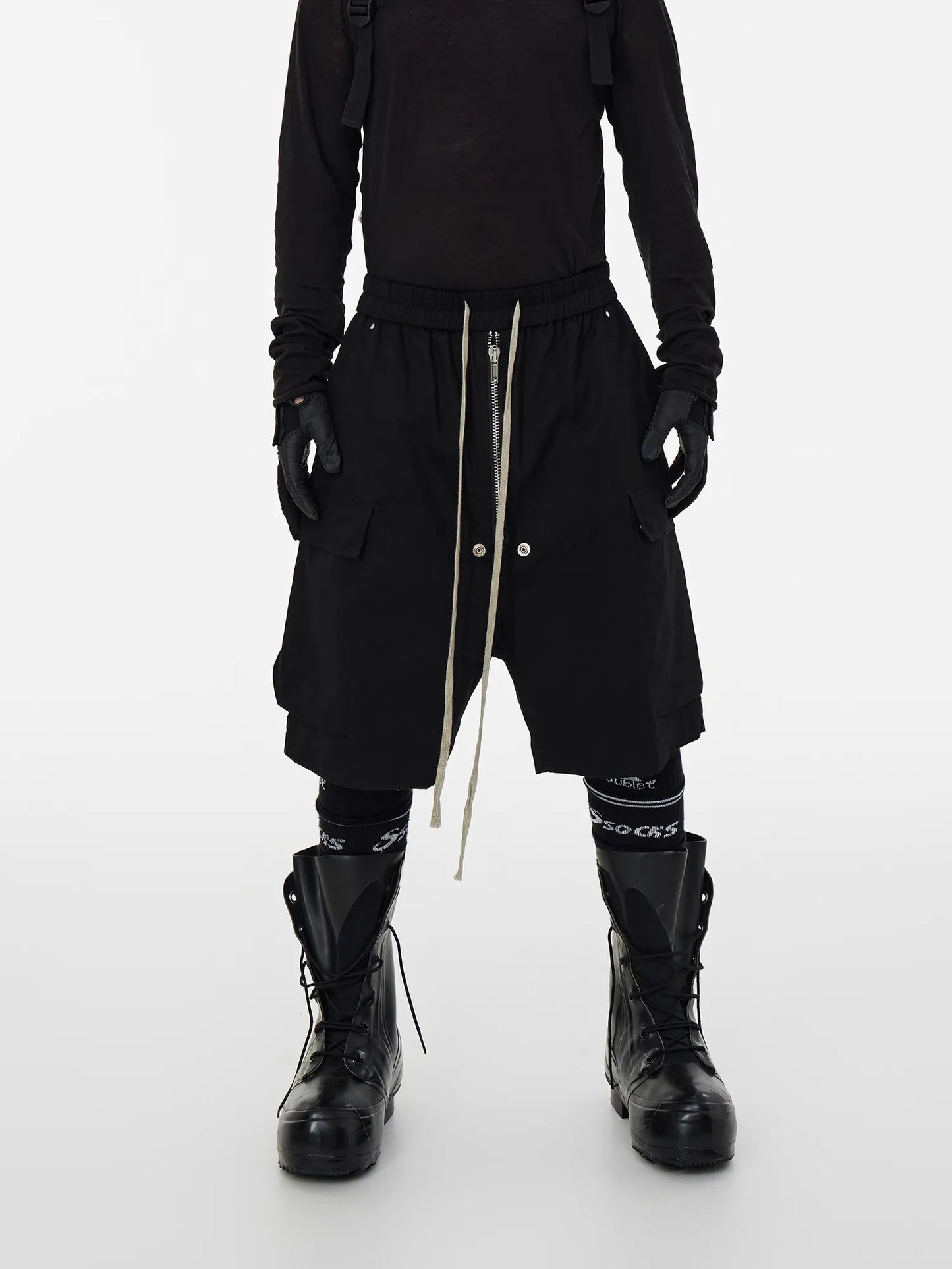 Mauroicardi Spring Summer Cool Handsome Hard Black Cargo Shorts for Men High Waist Drawstring Short Straight Pants Clothes 2025