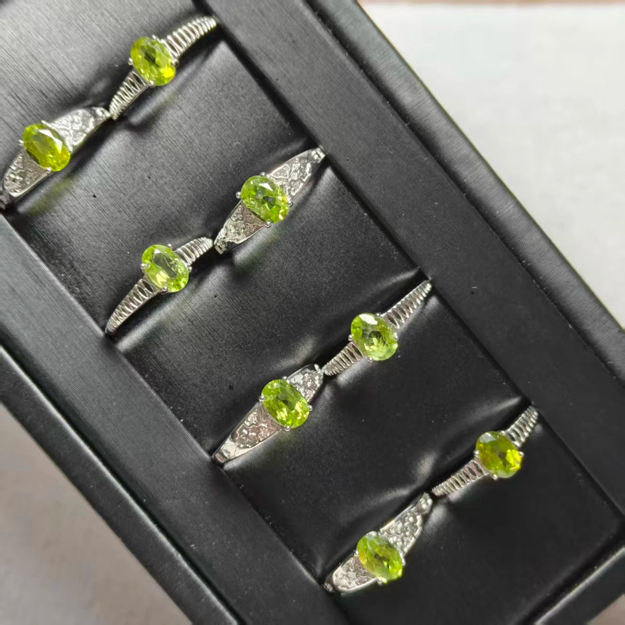 wholesale natural New Peridot oval Faceted  various types Ring Design Trendy and Versatile Simple  live ring couple gift