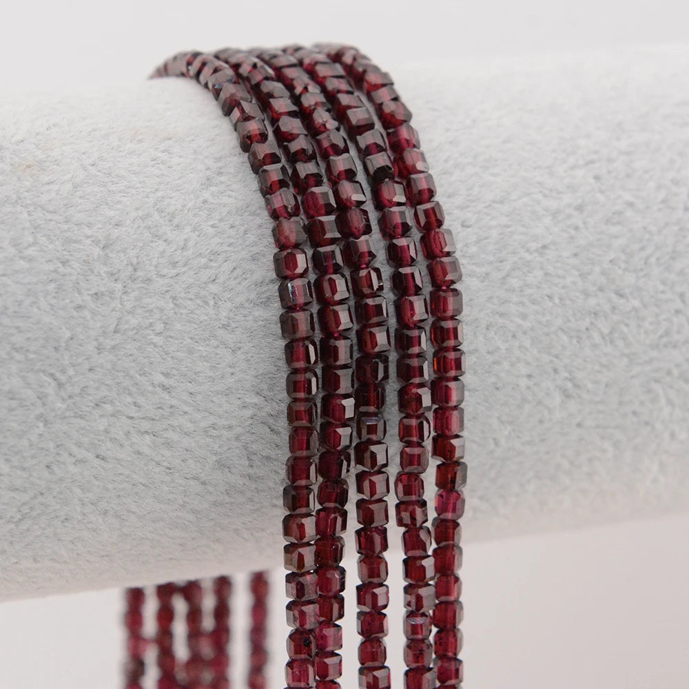 Natural Pyrope Garnet Faceted Round / Cube Beads 2mm,3mm,4mmfor Jewelry Making Bracelet Necklace Beads DIY Accessories Wholesale - AMULET RING STORE