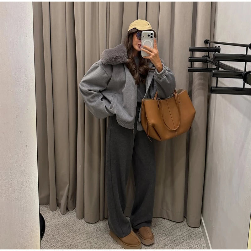 Solid Twill Denim Jacket Women Chic Patchwork Fur Collar Lapel Full Sleeve Zipper Pockets Loose Coat Lady Commute Street Wear