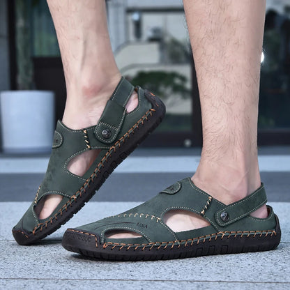New Handmade Summer Sandals Men Breathable Leather Shoes Man Outdoor Men Sandals Antiskid Beach Sandals Hollow Shoes Fashion