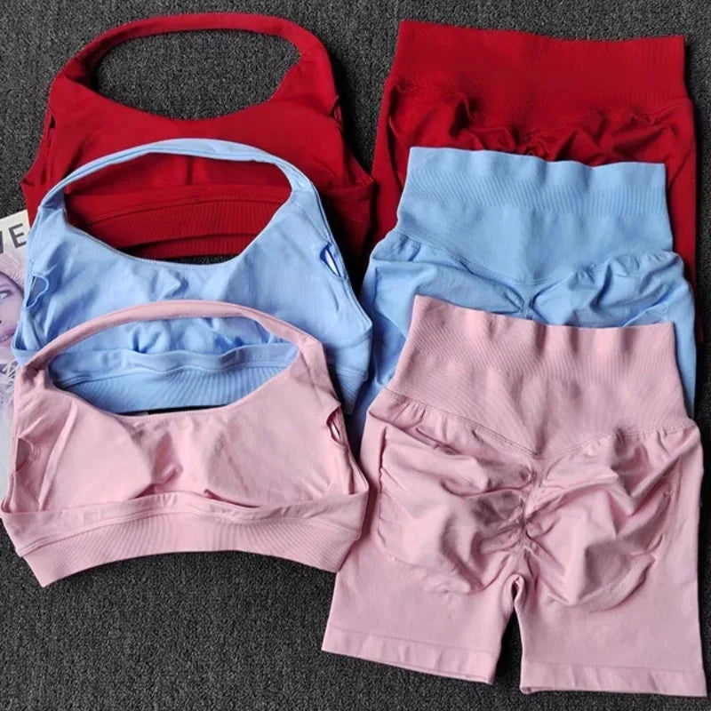 2 Pieces Yoga Suit for Women Seamless Fitness Gym Clothes Halter Sports Bra Matching Impact Shorts Workout Sets Gym Outfit