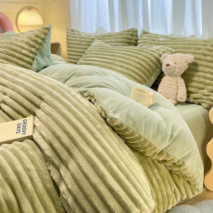 High-end Dehaired Angora Milk Fiber Bed Thickened Blanket